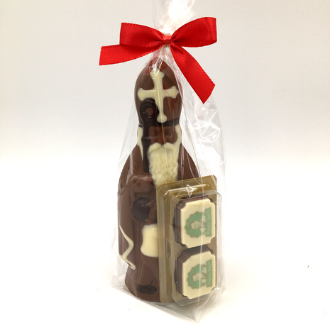 Sint 17cm met gepersonaliseerde pralines