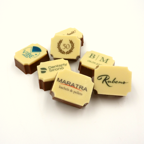 Personalised chocolates per 1 in box