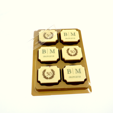 Personalised chocolates per 6 in box